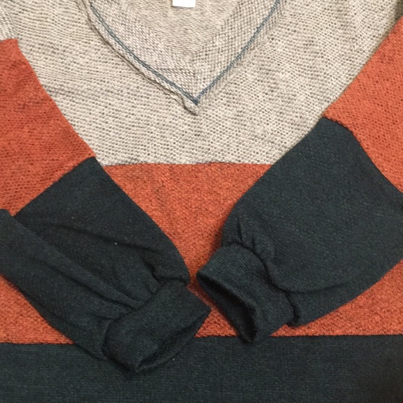 LAST ONE V Neck Colorblock Fall Colors Knit Top - Picture 6 of 7